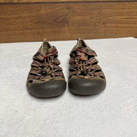KEEN women’s size 5 Brown Sandals - Picture 4 of 8